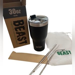 BEAST Stainless Steel Insulated Coffee Cup w/Lid, Straws, Cleaner 30oz. NEW